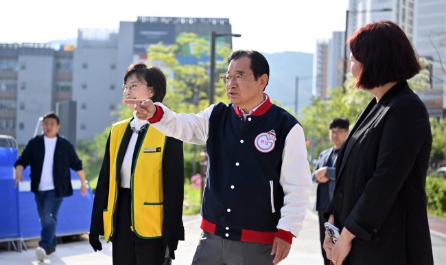 하남시, 감일 신우초 앞 교량 인도 확장…한 달 앞당겨 조기 개방