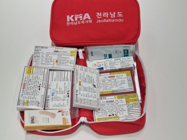 전남도, 외국인 계절근로자에게 구급약품 지원