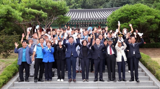 제81주년 광복절 맞아 순국선열 넋 기려…안성시, 광복사 참배 거행