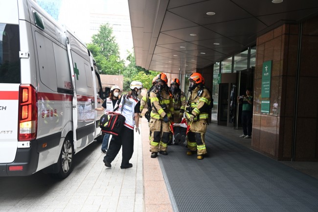 서울 중구, 명동서 복합테러 합동훈련…8개 기관 770명 '일사불란' 대응